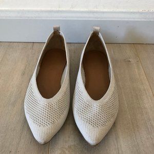 Everlane The 40-Hour Flat in ReKnit in Stone Size 5